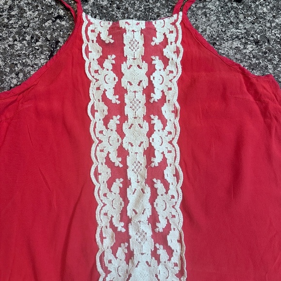 Blue Rain Lace Tank Top Size Medium - Picture 3 of 4